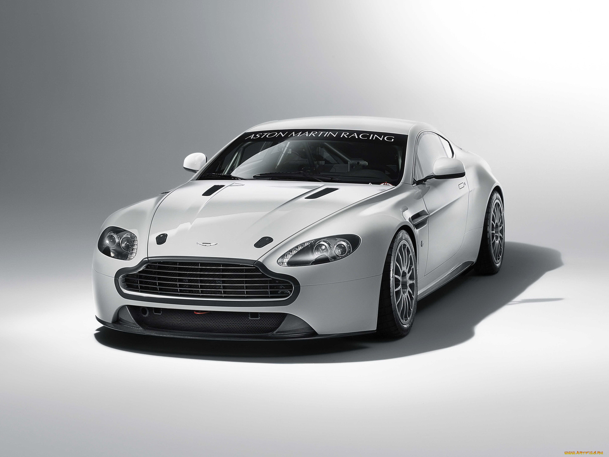 , aston, martin